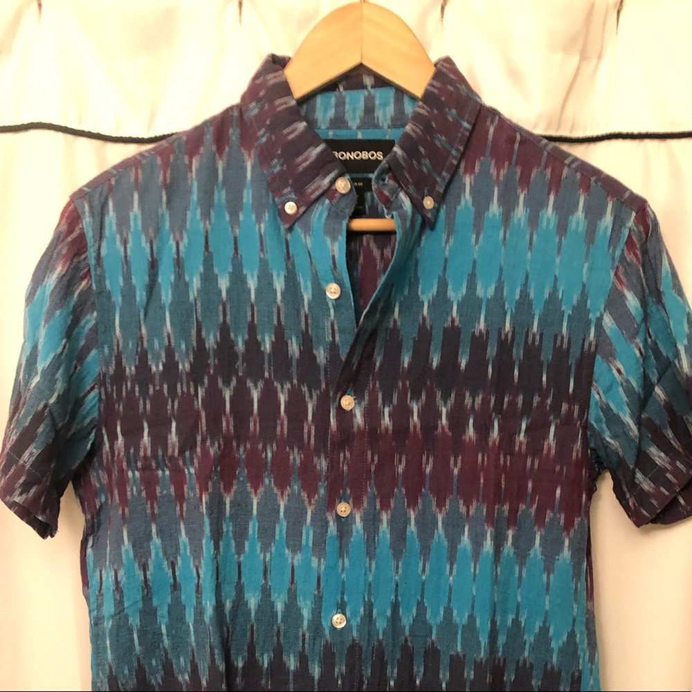 Men’s short sleeve button down